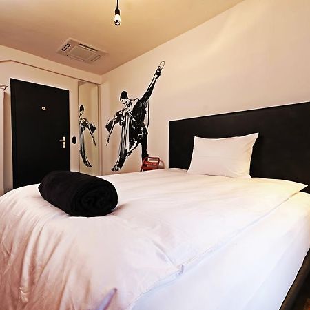 Haus Zauberfloete Hotell Offenburg Exteriör bild